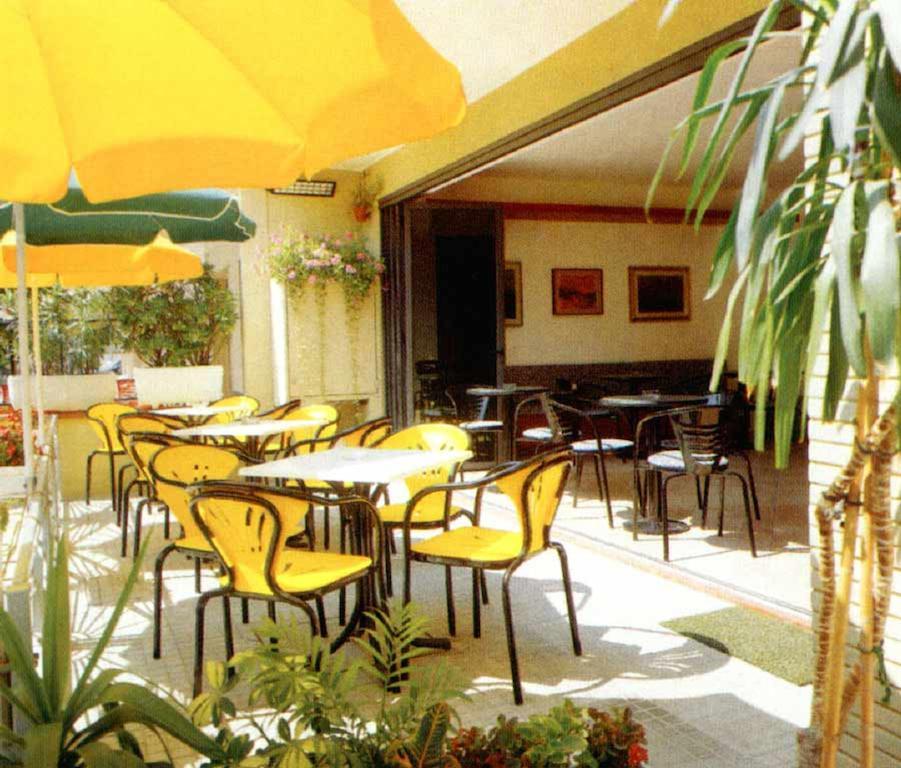 Hotel Villa Domiziana ริมินี ภายนอก รูปภาพ