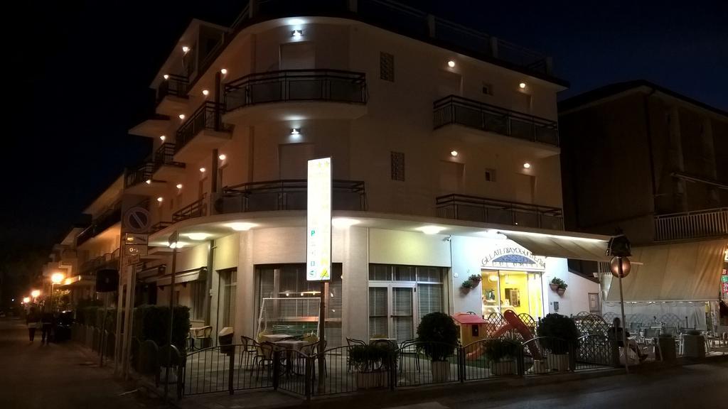 Hotel Villa Domiziana ริมินี ภายนอก รูปภาพ